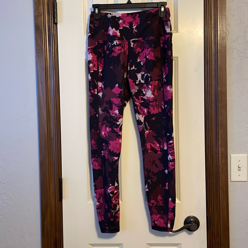 Pink and purple flower leggings with pockets